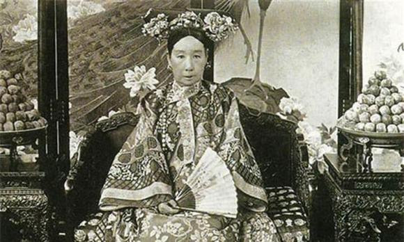 Tại sao triều Thanh có rất nhiều thân vương nhưng chẳng có ai dám tạo phản? - Hình 5 Tai sao trieu Thanh co rat nhieu than vuong nhung chang co ai dam tao phan?-Hinh-5