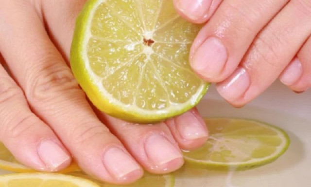 7 cách loại bỏ mùi tanh trên tay sau khi chế biến hải sản 7 cach loai bo mui tanh tren tay sau khi che bien hai san