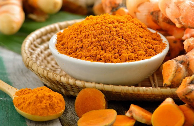 Đầu tư chế biến tinh bột nghệ, lão nông ở Nghệ An thu về 4 tỷ - Hình 2 Dau tu che bien tinh bot nghe, lao nong o Nghe An thu ve 4 ty-Hinh-2