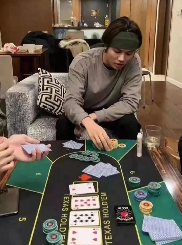 Danh sách nối dài các sao Hoa ngữ đánh mất sự nghiệp vì scandal - Hình 8 Danh sach noi dai cac sao Hoa ngu danh mat su nghiep vi scandal-Hinh-8
