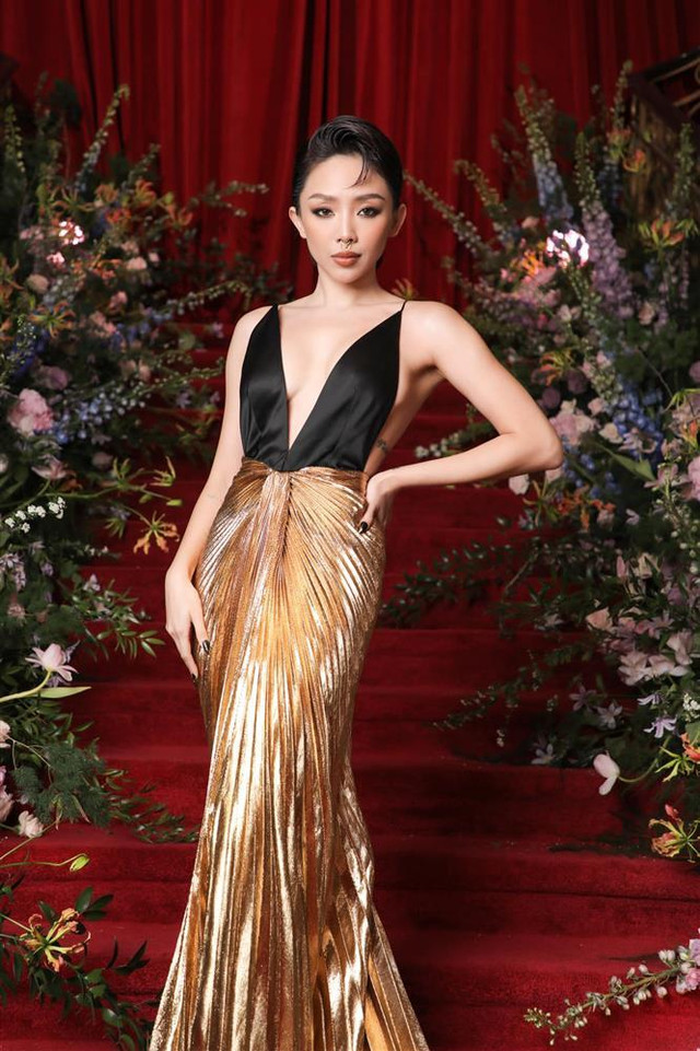 Chưa hết năm nhưng fan đã vội thúc giục Tóc Tiên ra nhạc Tết - Hình 3 Chua het nam nhung fan da voi thuc giuc Toc Tien ra nhac Tet-Hinh-3