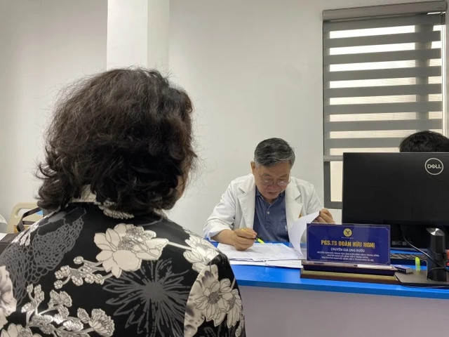 Thấy dấu hiệu này cần đi khám ngay ung thư dạ dày - Hình 2 Thay dau hieu nay can di kham ngay ung thu da day-Hinh-2