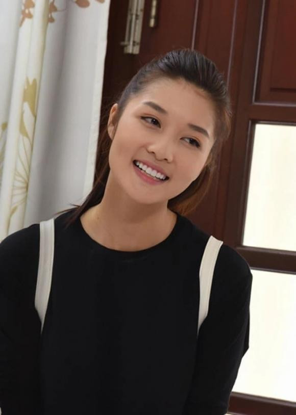 Bất ngờ cuộc sống hiện tại của Hoa hậu Việt duy nhất trả vương miện - Hình 9 Bat ngo cuoc song hien tai cua Hoa hau Viet duy nhat tra vuong mien-Hinh-9