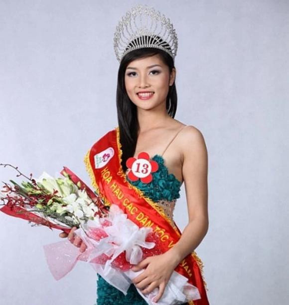 Bất ngờ cuộc sống hiện tại của Hoa hậu Việt duy nhất trả vương miện - Hình 2 Bat ngo cuoc song hien tai cua Hoa hau Viet duy nhat tra vuong mien-Hinh-2