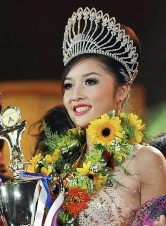Bất ngờ cuộc sống hiện tại của Hoa hậu Việt duy nhất trả vương miện - Hình 3 Bat ngo cuoc song hien tai cua Hoa hau Viet duy nhat tra vuong mien-Hinh-3