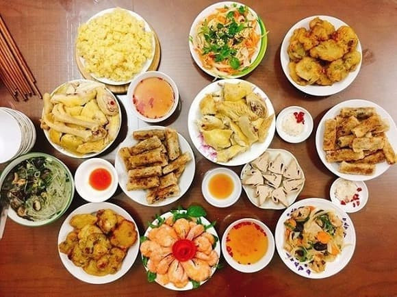 Cách chuẩn bị mâm cỗ cúng Rằm tháng 7 đầy đủ nhất - Hình 2 Cach chuan bi mam co cung Ram thang 7 day du nhat-Hinh-2