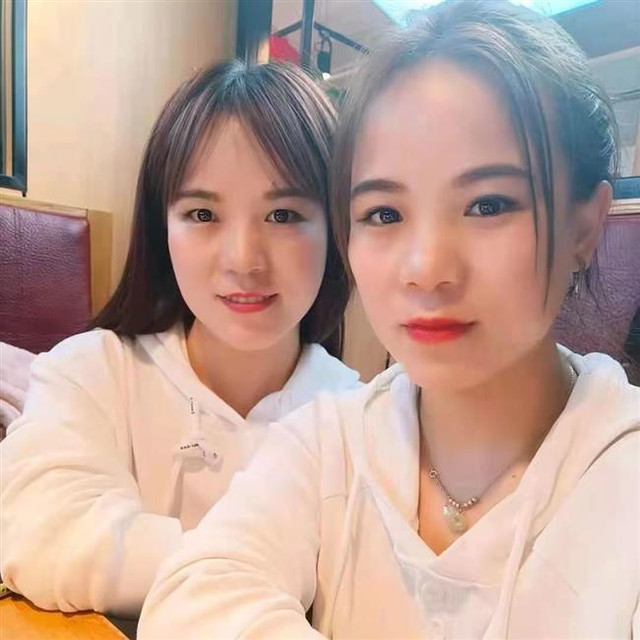 Tìm thấy chị em song sinh sau 29 năm nhờ video trên mạng Tim thay chi em song sinh sau 29 nam nho video tren mang