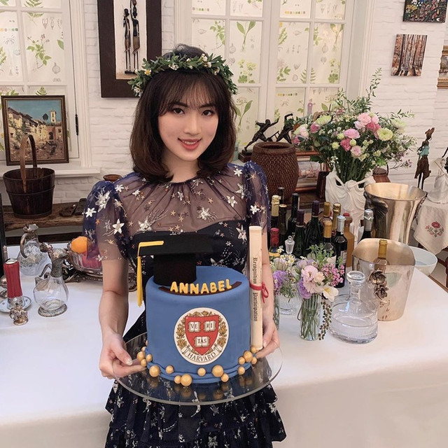 Ái nữ CEO Huawei tốt nghiệp Đại học Harvard danh tiếng Ai nu CEO Huawei tot nghiep Dai hoc Harvard danh tieng