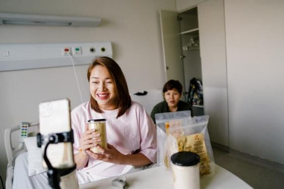 Diễm Châu: Trước khi sinh con 5 phút vẫn livestream bán hàng? - Hình 3 Diem Chau: Truoc khi sinh con 5 phut van livestream ban hang?-Hinh-3