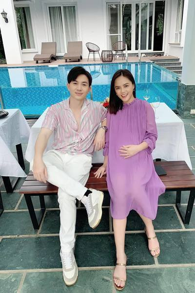 Thu Quỳnh khoe đường cong giấu kín trên phim "Hương vị tình thân" - Hình 5 Thu Quynh khoe duong cong giau kin tren phim