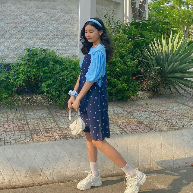 Con út nhà MC Quyền Linh tung ảnh năm mới cực xinh - Hình 4 Con ut nha MC Quyen Linh tung anh nam moi cuc xinh-Hinh-4