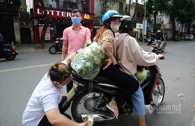 Bán 10 tấn rau/ngày, người đàn ông tiết lộ ‘món lãi’ chưa từng có - Hình 3 Ban 10 tan rau/ngay, nguoi dan ong tiet lo ‘mon lai’ chua tung co-Hinh-3