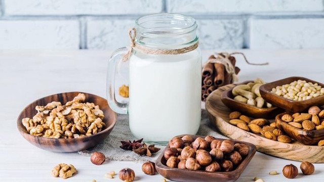 5 món ăn là 'kho tàng' vitamin E, ai hay ngồi điều hòa đừng bỏ qua - Hình 3 5 mon an la 'kho tang' vitamin E, ai hay ngoi dieu hoa dung bo qua-Hinh-3