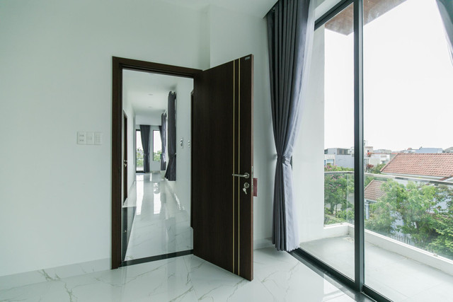Nhà phố thiết kế hiện đại với không gian rợp cả trời xanh mát - Hình 22 Nha pho thiet ke hien dai voi khong gian rop ca troi xanh mat-Hinh-22