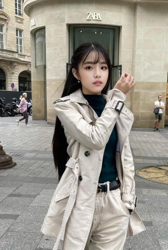 Con gái nuôi của Bằng Kiều càng lớn càng chuẩn mỹ nhân, tự đi hát làm từ thiện cực nhân hậu - Hình 6 Con gai nuoi cua Bang Kieu cang lon cang chuan my nhan, tu di hat lam tu thien cuc nhan hau-Hinh-6