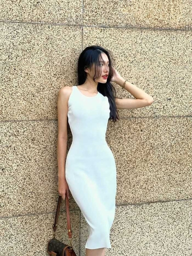 Hội mỹ nhân Việt sở hữu vòng eo nhỏ hơn Ngọc Trinh - Hình 6 Hoi my nhan Viet so huu vong eo nho hon Ngoc Trinh-Hinh-6