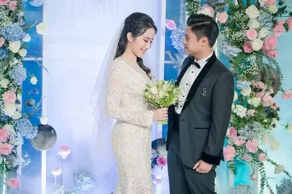 Bất ngờ xưng hô Phan Thành dành cho vợ sau 1 năm chung nhà - Hình 3 Bat ngo xung ho Phan Thanh danh cho vo sau 1 nam chung nha-Hinh-3