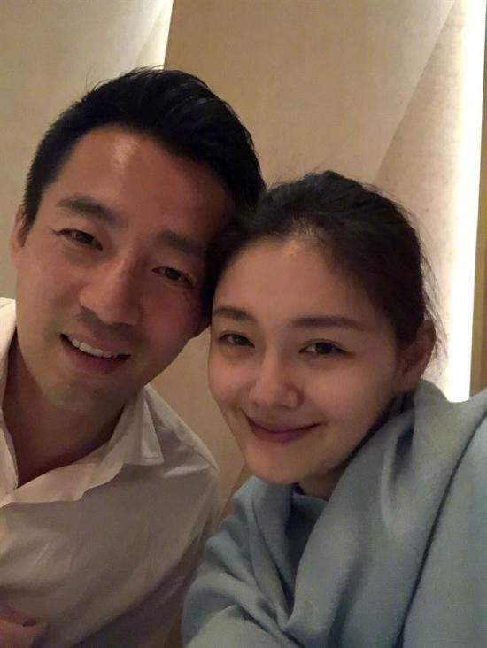 Mẹ Từ Hy Viên hé lộ nguyên nhân con gái ly hôn Uông Tiểu Phi Me Tu Hy Vien he lo nguyen nhan con gai ly hon Uong Tieu Phi