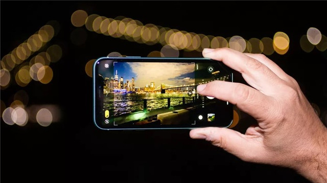 So sánh iPhone SE 2020 và iPhone 11 Pro: Không chỉ khác biệt về phân khúc ảnh 8 So sánh iPhone SE 2020 và iPhone 11 Pro: Không chỉ khác biệt về phân khúc ảnh 8