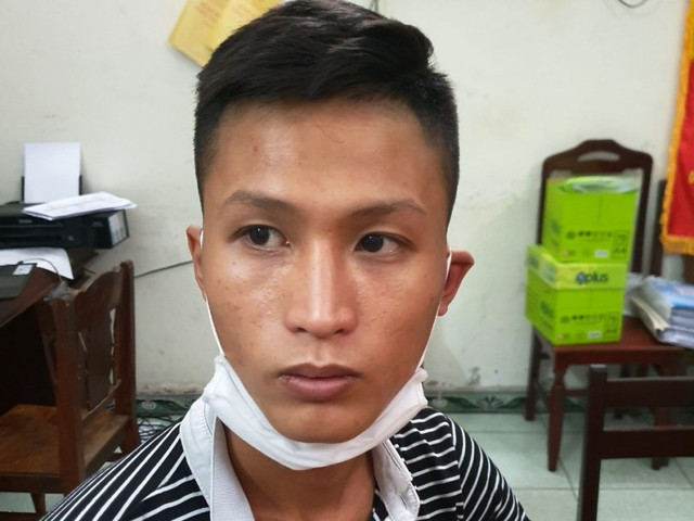 Trung úy cảnh sát đứt gân chân khi bắt kẻ bán ma túy Trung uy canh sat dut gan chan khi bat ke ban ma tuy