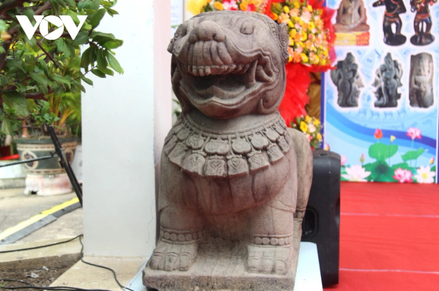 Tượng sư tử đá thành Đồ Bàn được công nhận bảo vật quốc gia Tuong su tu da thanh Do Ban duoc cong nhan bao vat quoc gia
