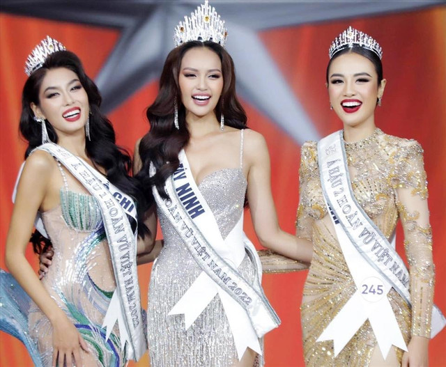 Gương mặt Ngọc Châu chuẩn 'tỷ lệ vàng', ngược hẳn Thảo Nhi Lê Guong mat Ngoc Chau chuan 'ty le vang', nguoc han Thao Nhi Le