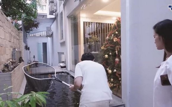 Hé lộ căn biệt thự siêu đắt đỏ của Đông Nhi, Ông Cao Thắng - Hình 4 He lo can biet thu sieu dat do cua Dong Nhi, Ong Cao Thang-Hinh-4