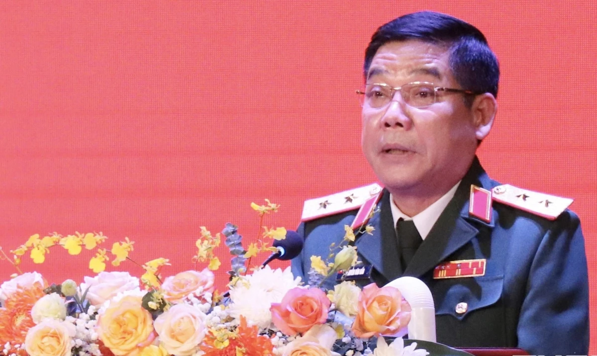 [INFOGRAPHIC] Tiểu sử tân Bí thư Bắc Giang Nguyễn Văn Gấu