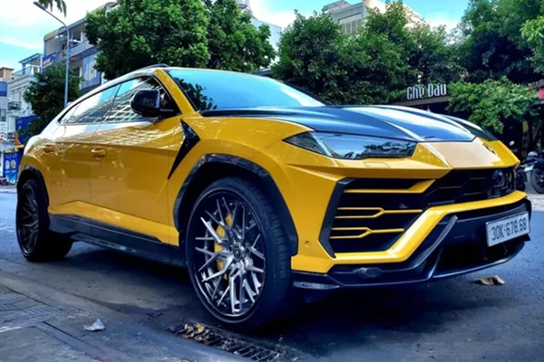 Lamborghini Urus độ TopCar hơn 1,3 tỷ gắn biển "phát lộc 68"