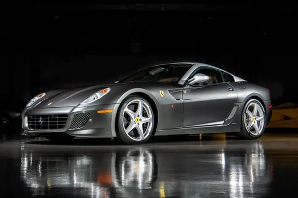 Ngắm Ferrari SA Aperta Grigio Silverstone cực hiếm hơn 50 tỷ