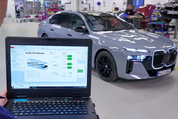 BMW bắt đầu thử nghiệm pin xe điện thể rắn trên BMW i7