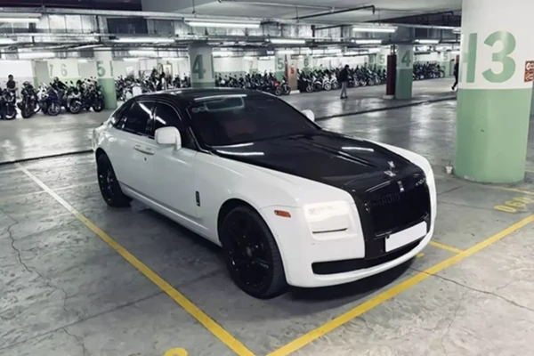 Rolls-Royce Ghost "Panda" hơn 5 tỷ nội thất quý tộc Hermes