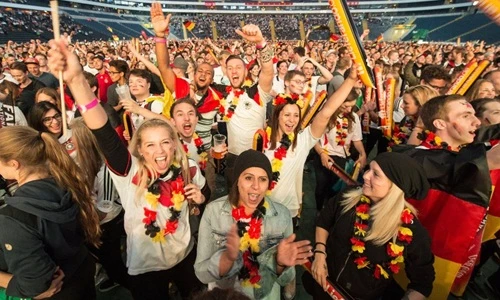 Chùm ảnh cổ động viên cuồng nhiệt tại VCK EURO 2016