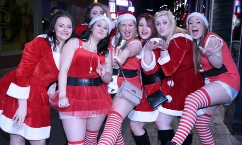 “Đêm Thứ Sáu điên loạn” ở Vương quốc Anh