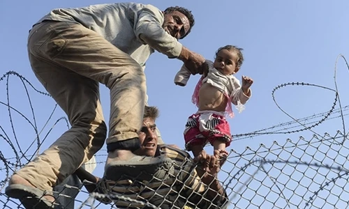 Chùm ảnh người Syria xé rào sang Thổ Nhĩ Kỳ