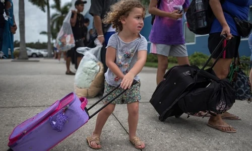 Hối hả, bang Florida chuẩn bị đối phó siêu bão Irma
