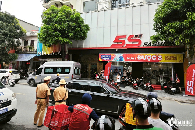 Ngôi nhà riêng của Tuấn "thần đèn" trên đường Lê Hoàn, TP Thanh Hóa. w-a3kham-nha-rieng-cua-trum-giang-ho-91385.jpg