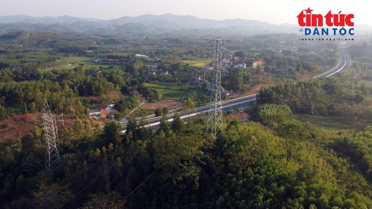 Cao tốc Lạng Sơn - Bắc Giang. Ảnh: Huy Hùng