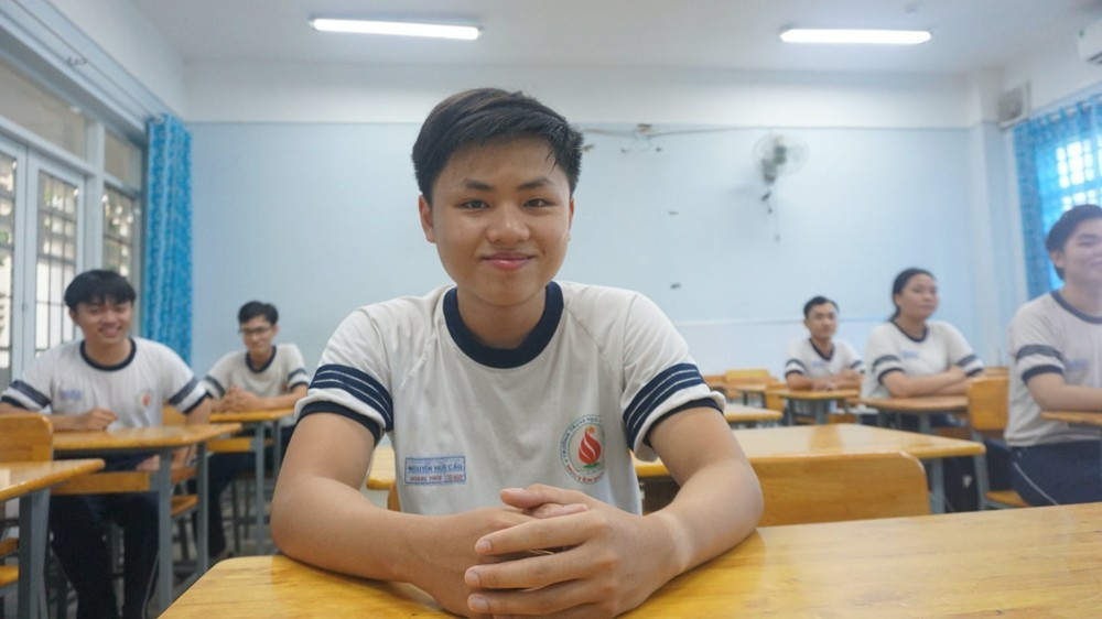 Thí sinh tại TP.HCM tham dự kỳ thi thử tốt nghiệp THPT. Ảnh: NGUYỄN QUYÊN