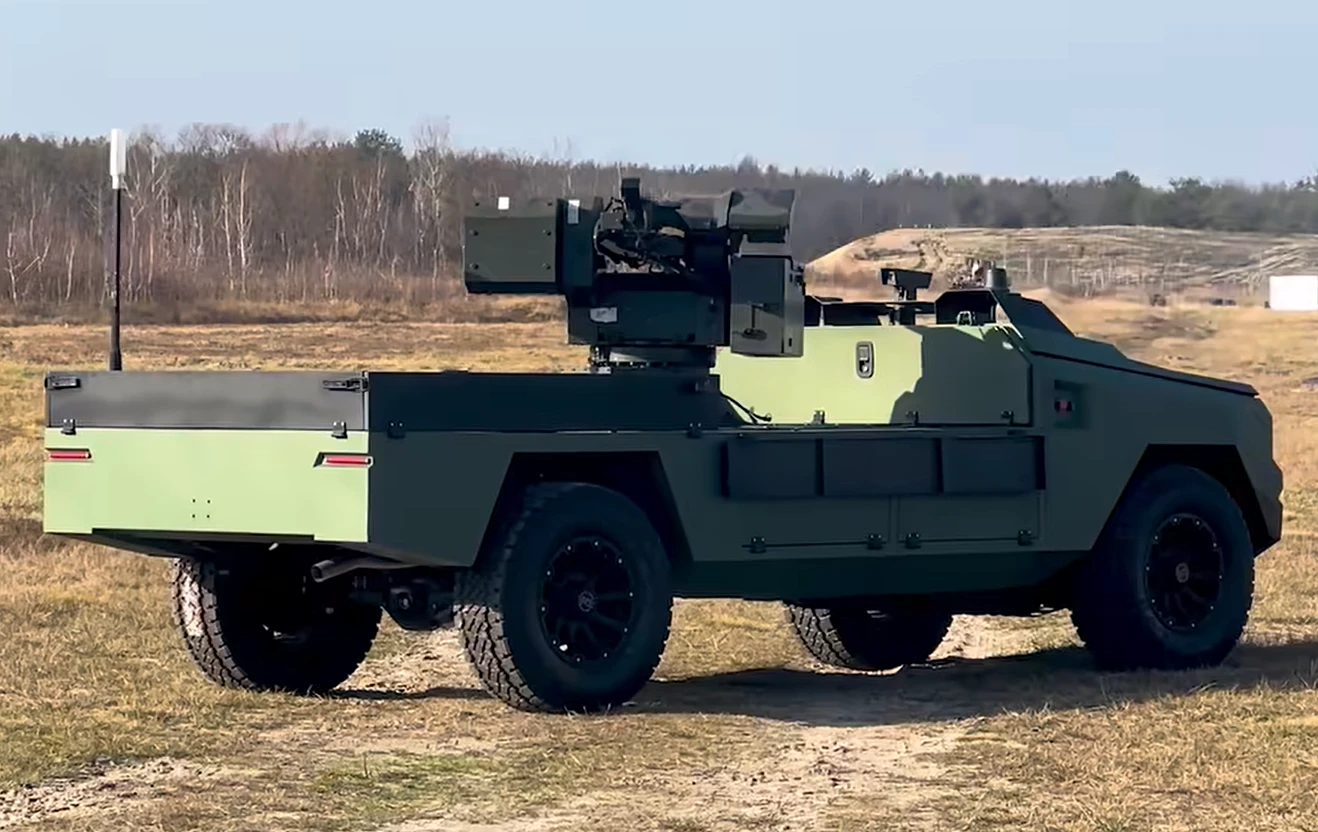 Xe robot mặt đất không người lái Ukraine trang bị vũ khí laser 