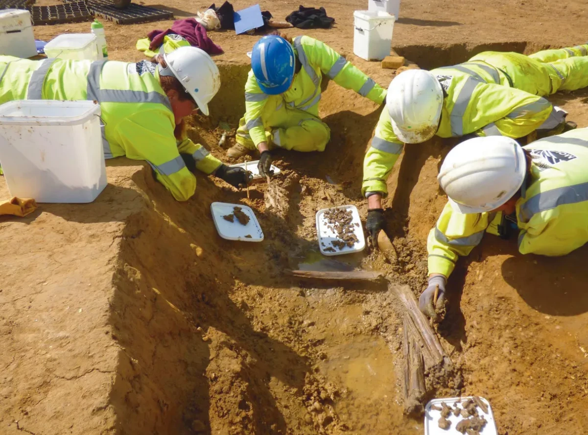 Khai quật nghĩa trang La Mã cổ đại, hé lộ tập tục chôn cất kỳ lạ