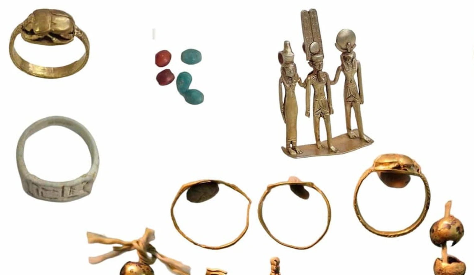 Phát hiện cổ vật vàng quý giá từ triều đại Ai Cập thứ 26