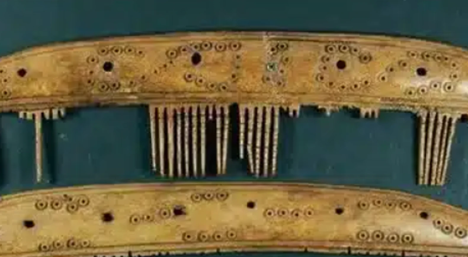 49 chiếc lược sừng tuần lộc từ thế kỷ 9 hé lộ mạng lưới thương mại Viking