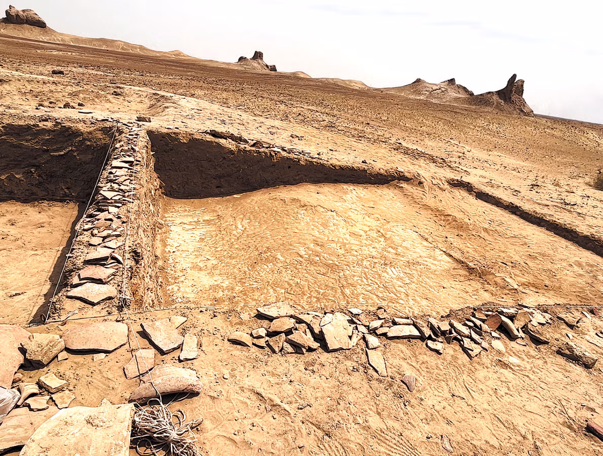 Bí mật khu định cư pháo đài sa mạc cổ đại 