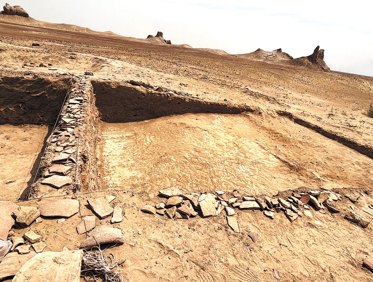 Bí mật khu định cư pháo đài sa mạc cổ đại 