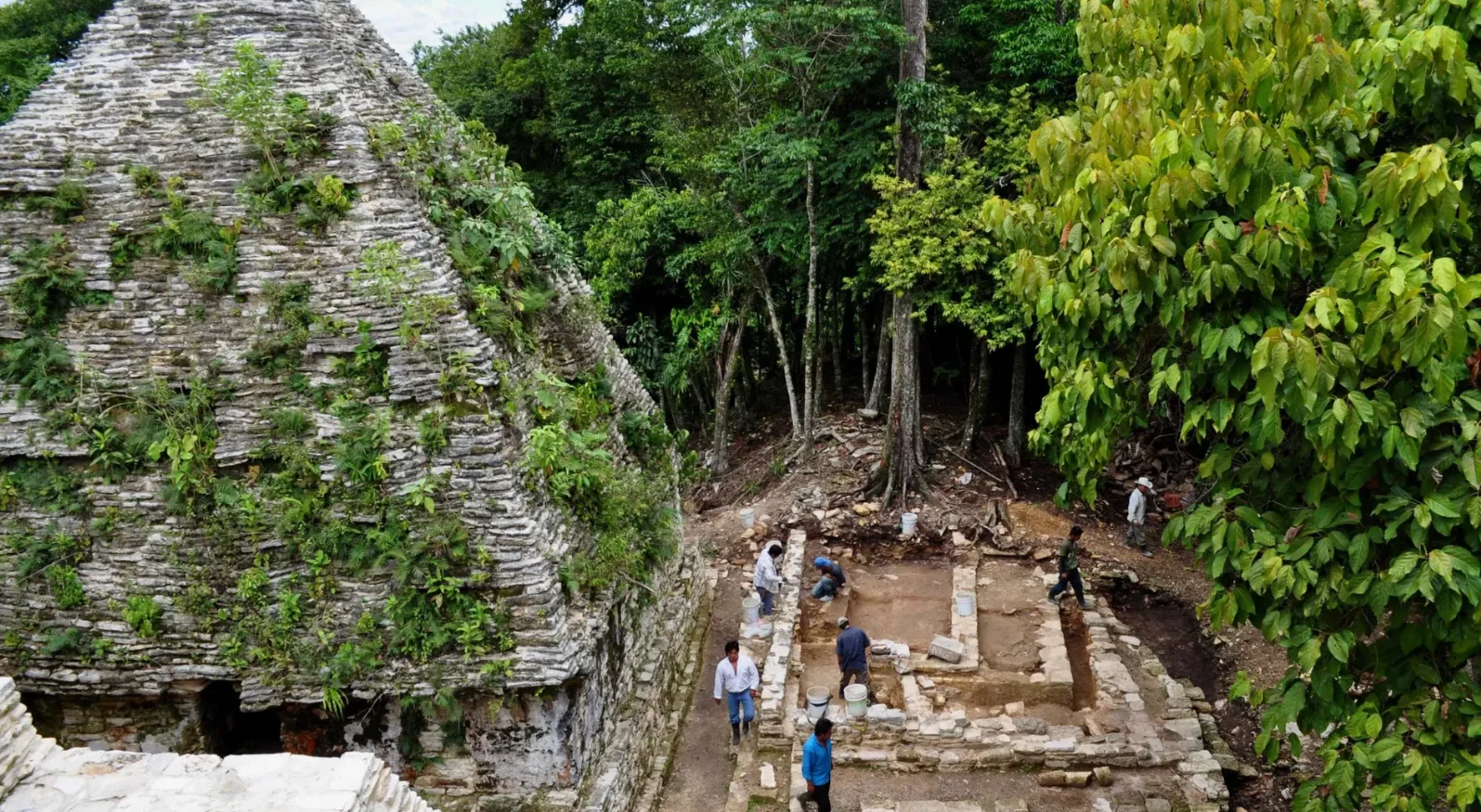 Tìm thấy thứ quái dị trong cung điện cổ của người Maya 