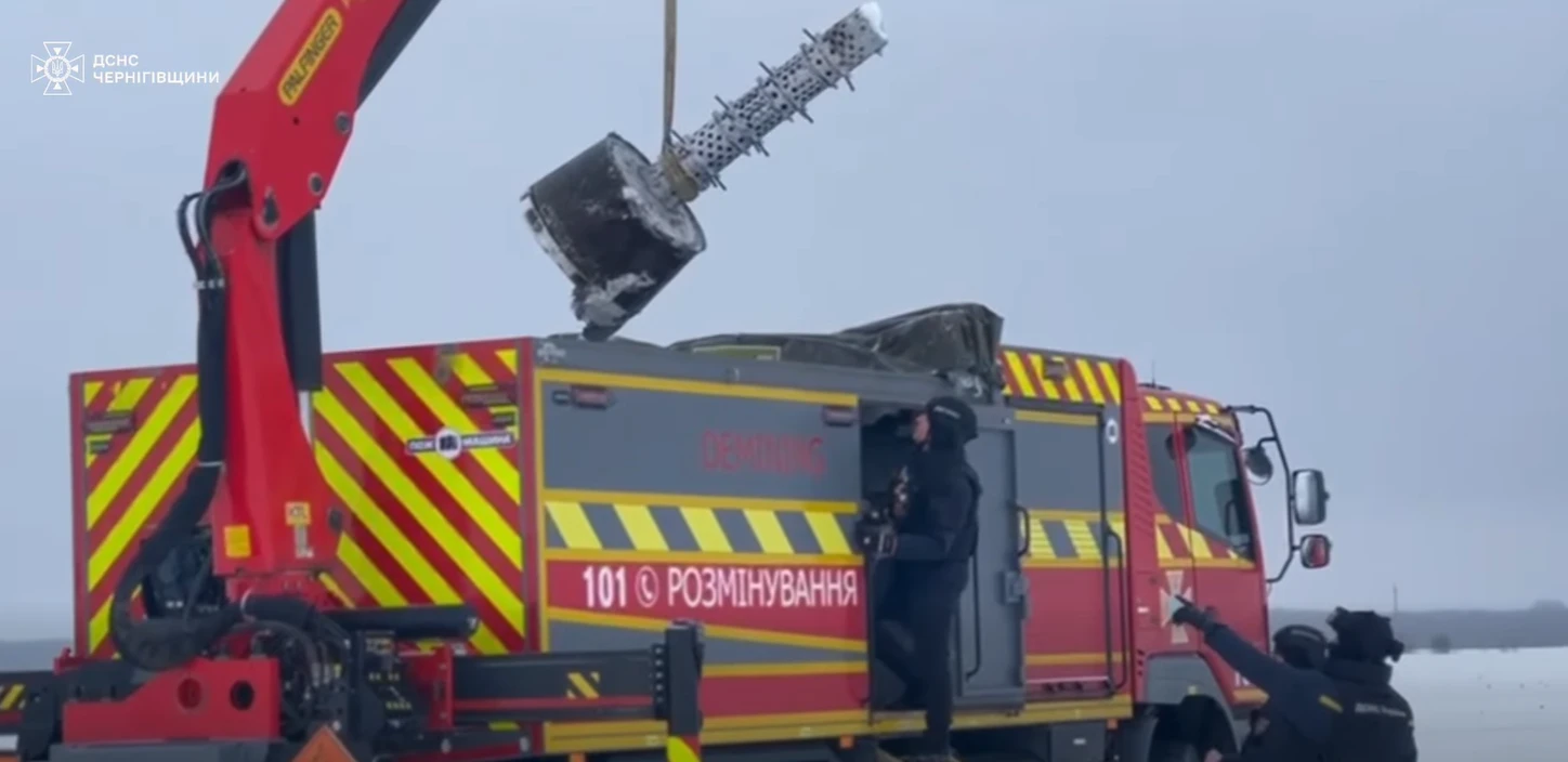 Ukraine thu hồi mảnh vỡ tên lửa Iskander của Nga