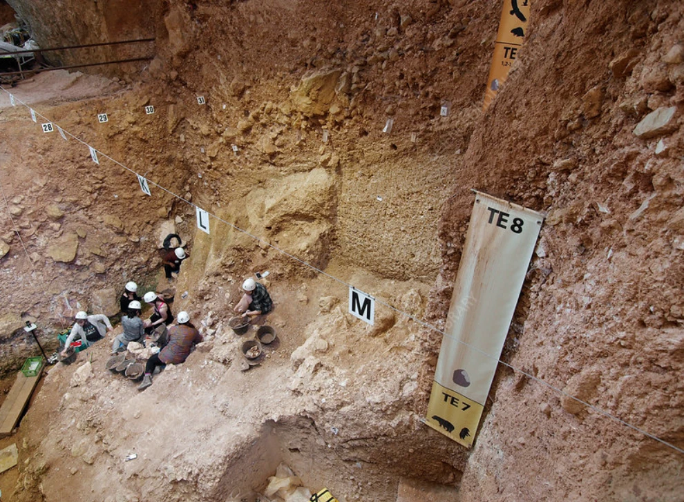 Tìm thấy bộ xương cổ đại thuộc về chủng người chưa từng biết đến?