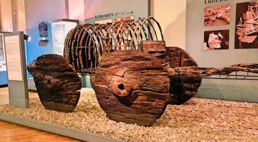 Cỗ xe ngựa Lchashen 3.500 năm tuổi nguyên vẹn khó tin