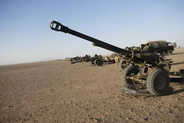 Ukraine tuyên bố pháo 105mm Anh mạnh ngang pháo 122mm Nga